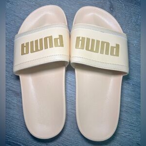 Puma Pale Yellow Slides with Gold Logo Women’s 8